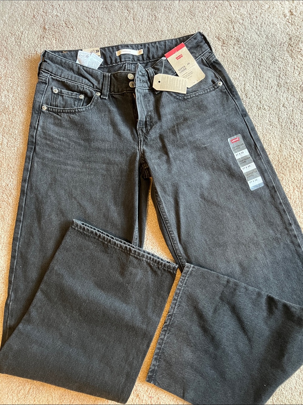 🔥Levi's Superlow loose Black Straight Jeans